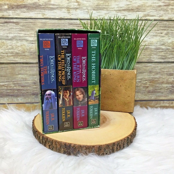 Vntg Lord of the Rings The Hobbit Boxed Book Set - Picture 1 of 12